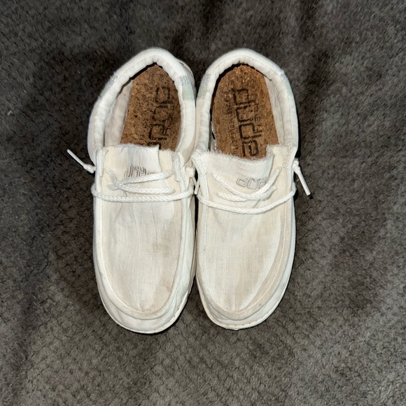 Men’s Wally Linen Hey Dude Shoes Size 7 - Picture 1 of 7